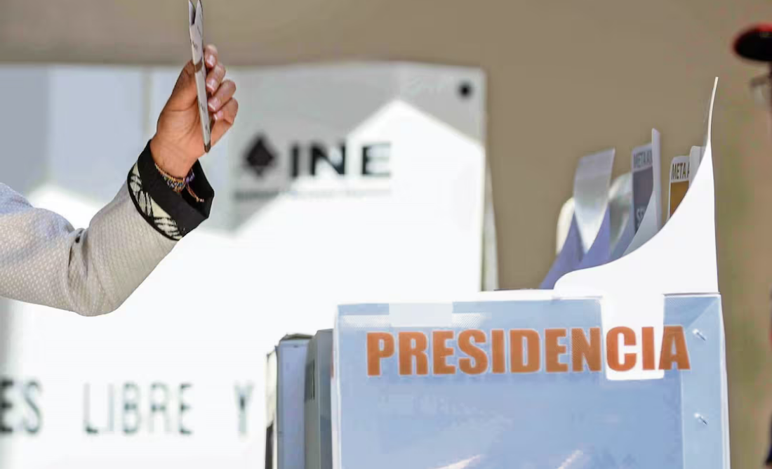 Comisión Electoral presenta propuesta de reforma con recortes al INE y reestructura de curules plurinominales