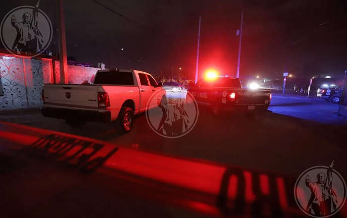 Seis sujetos armados asesinan a pareja y hieren a sus dos hijas pequeñas en Ciudad Juárez